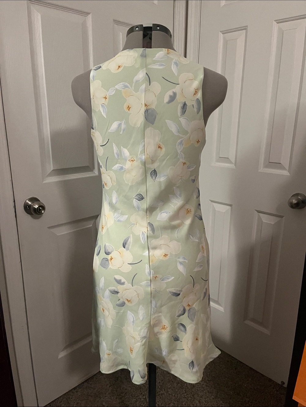 1990s Cement Floral Mini Shift Dress, Pale Yellow & Green, Size 6 - Picture 3 of 6